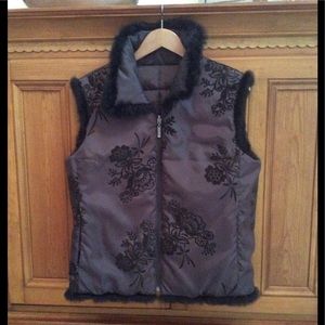 Womens Down-like Vest 💞 NWOT size Large 💞